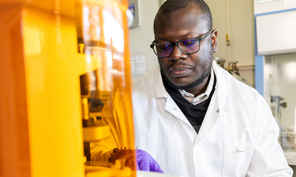 Dr. Emmanuel Osei has developed a way to 3D print tissue that resembles a living lung. This work could change how lung disease is studied and improve health options for those living with the illness.