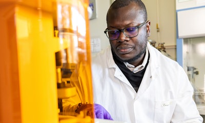 Dr. Emmanuel Osei has developed a way to 3D print tissue that resembles a living lung. This work could change how lung disease is studied and improve health options for those living with the illness.